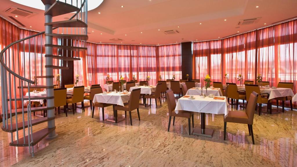 Aparthotel Premier Podgorica Restaurant foto