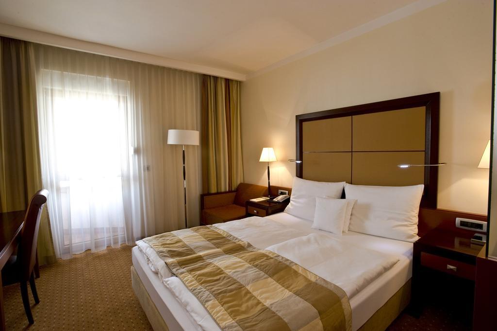 Aparthotel Premier Podgorica Zimmer foto